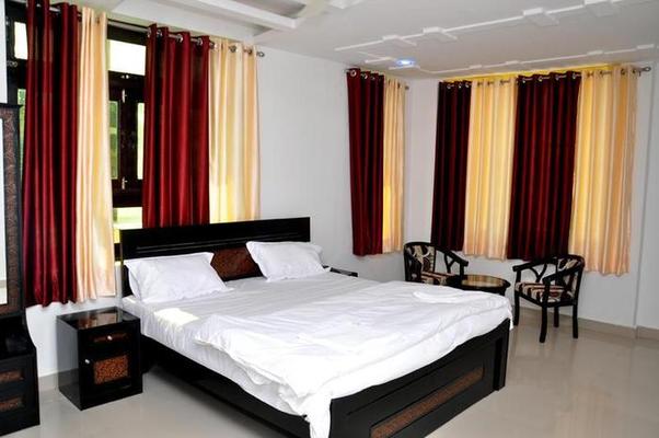 Hotel Surya Continental